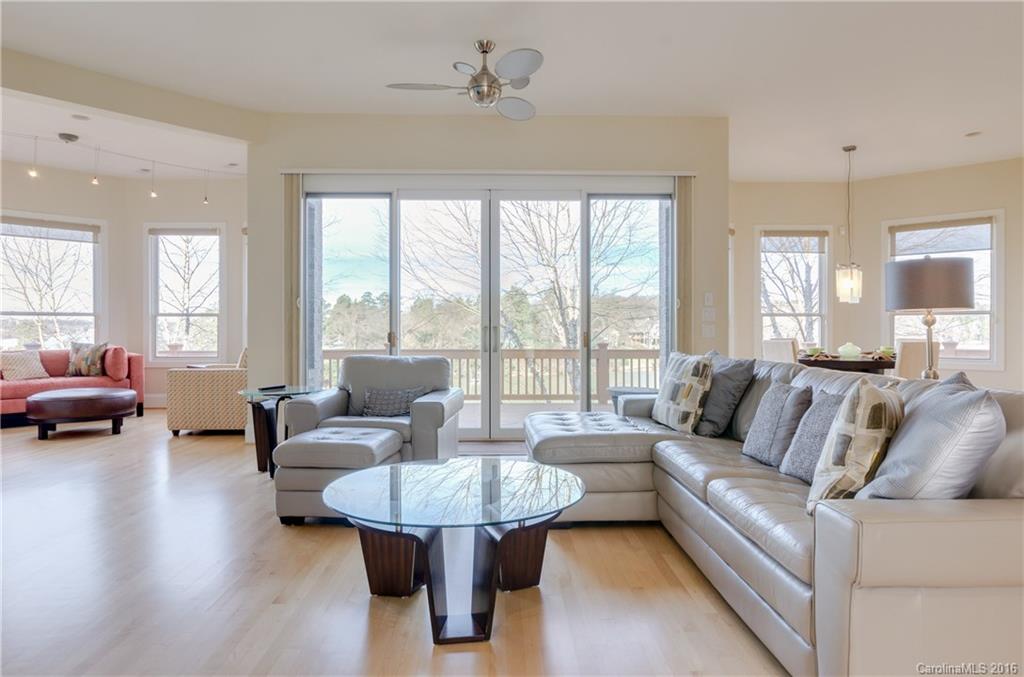 14044 Point Lookout Road Charlotte, NC 28278 - Photo 6 of 24 Gallery Image 6
