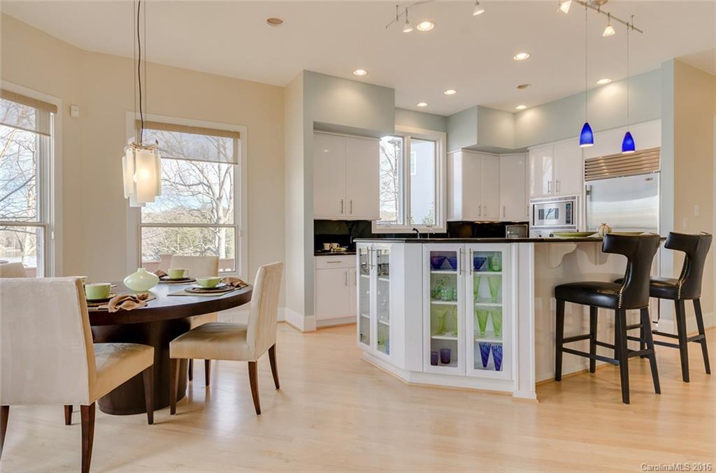 14044 Point Lookout Road Charlotte, NC 28278 - Photo 9 of 24 Gallery Image 9
