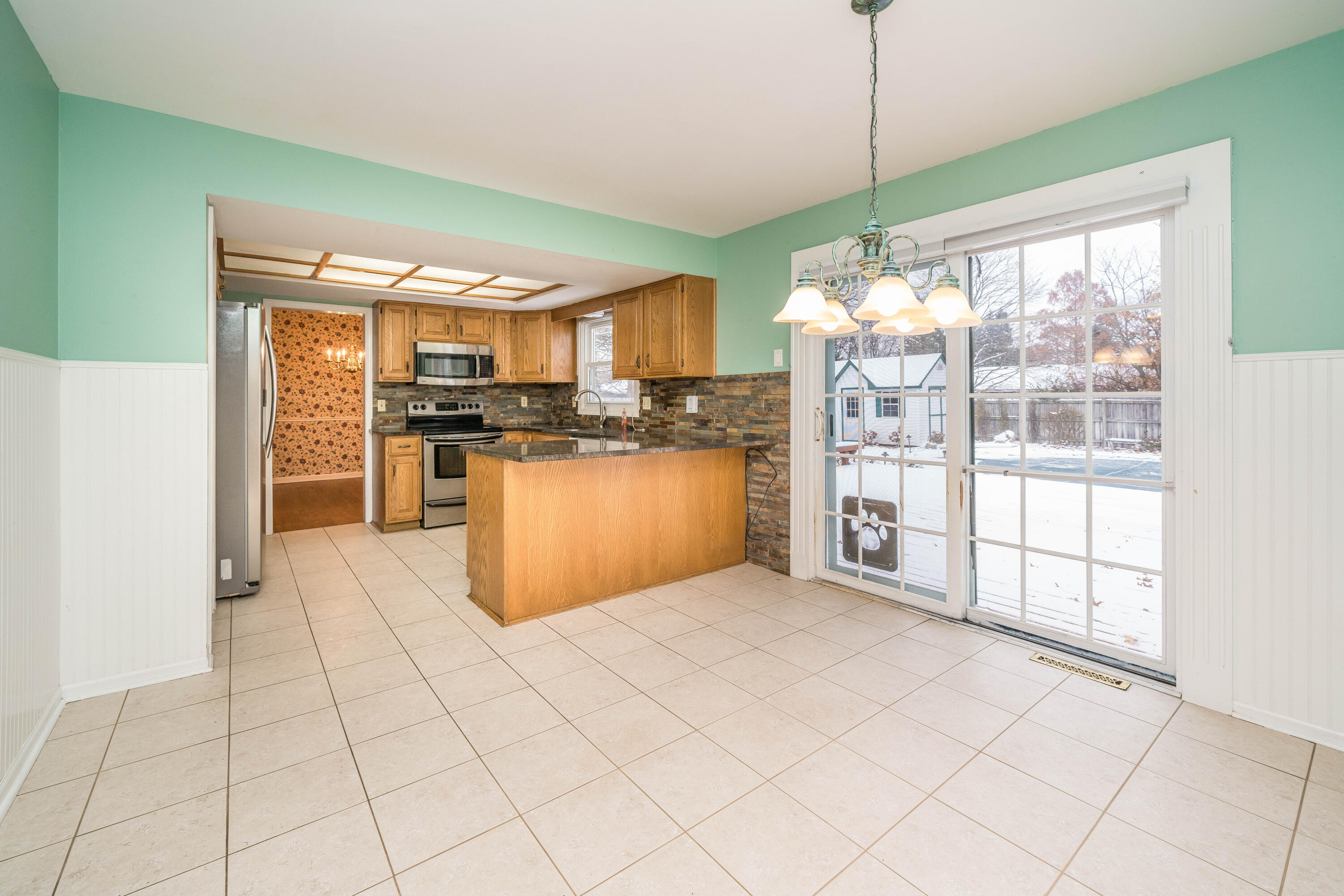 808 Newgate Road Kalamazoo, MI 49006 - Photo 12 of 36 808_Newgate_12