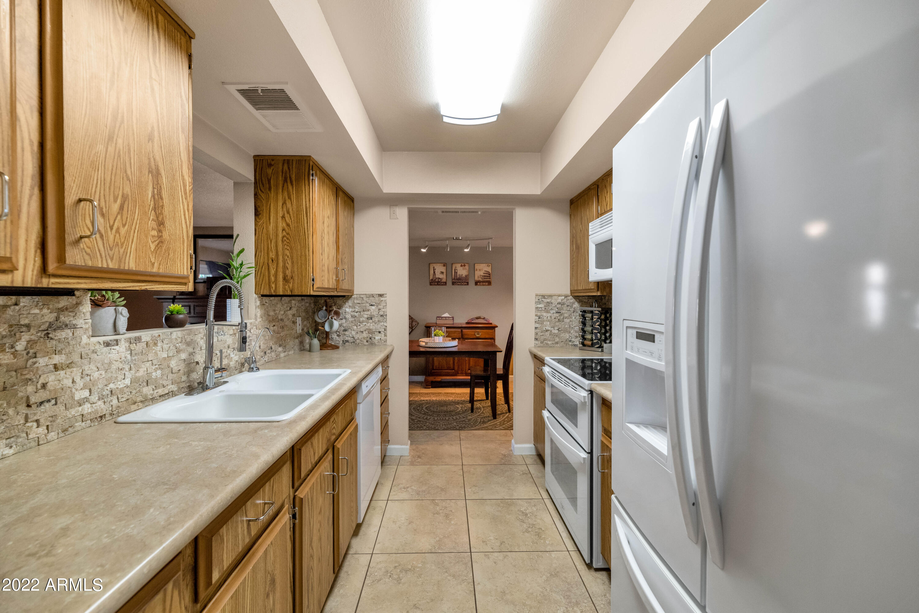 3532 West Emig Road Phoenix, AZ 85053 - Photo 9 of 25 26_Emig