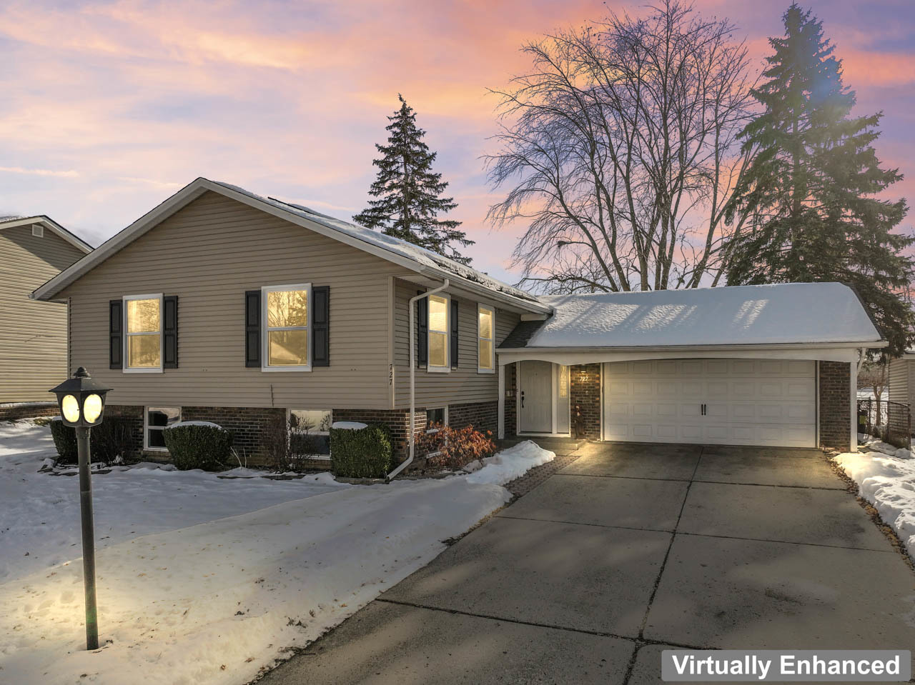 727 Lacy Avenue Streamwood, IL 60107 - Photo 2 of 30 a front view of a house with yard