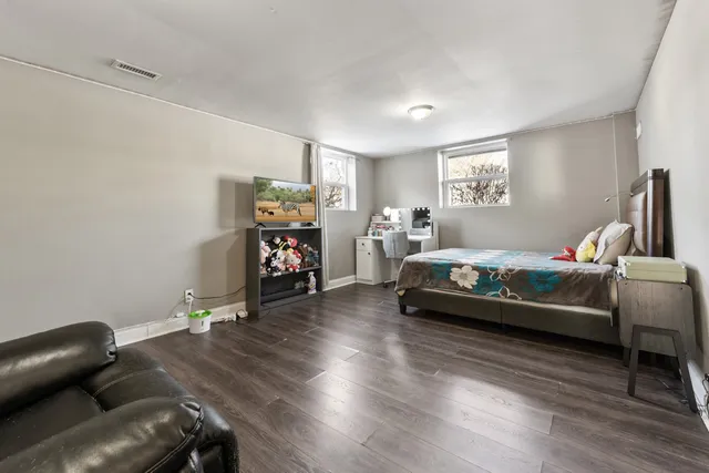 $365,000 | 727 Lacy Avenue, Streamwood, IL 60107