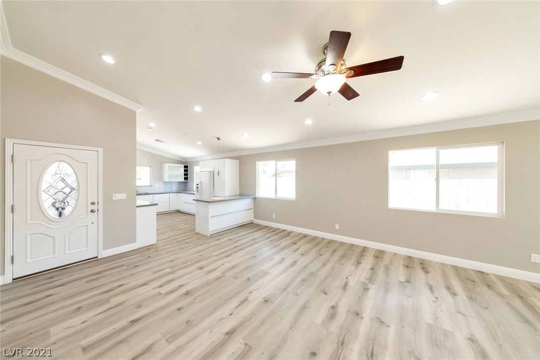 3119 Valleywood Road Henderson, NV 89014 - Photo 8 of 37 Gallery Image 8