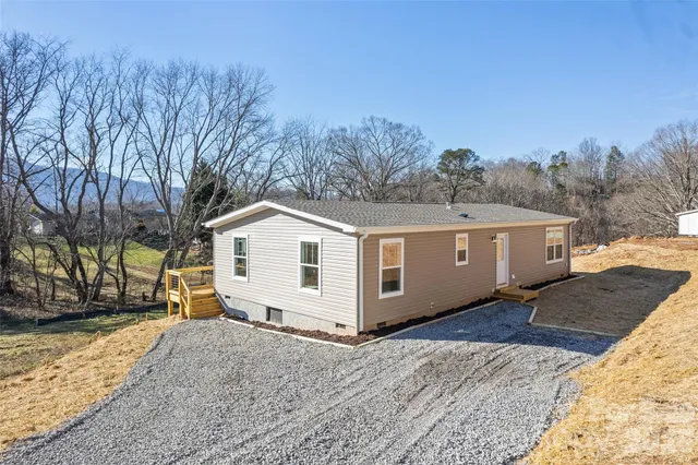 $299,998 | 77 Geiranger Drive, Clyde, NC 28721