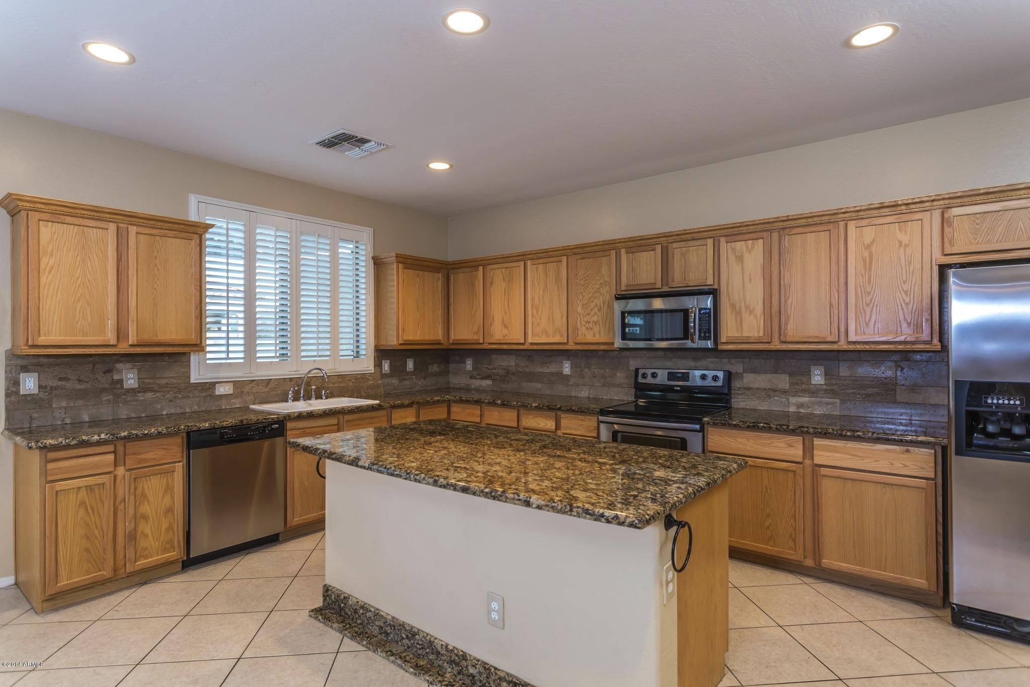 18313 North Stonegate Road Maricopa, AZ 85138 - Photo 12 of 37 Kit2