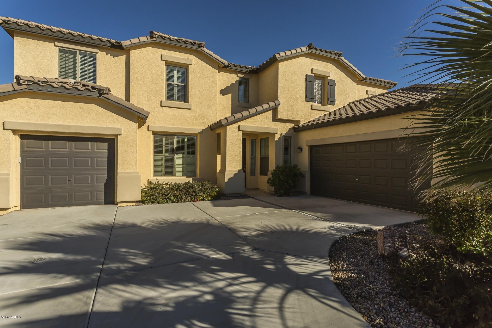18313 North Stonegate Road Maricopa, AZ 85138 - Photo 8 of 37 Front2