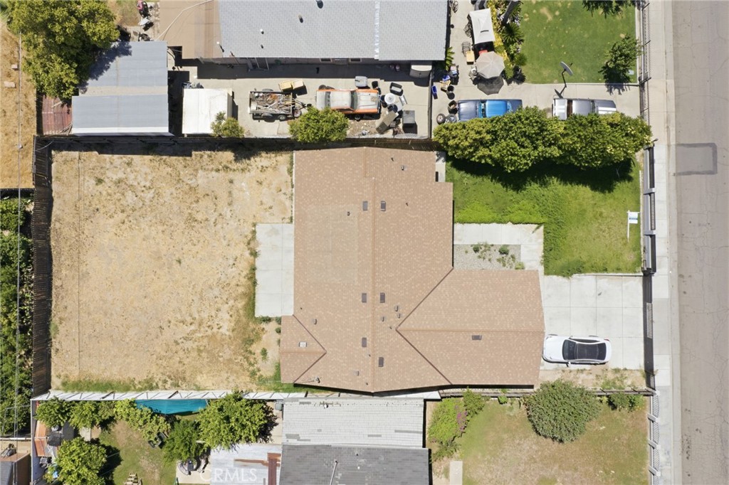 805 Lawson Road Bakersfield, CA 93307 - Photo 28 of 31