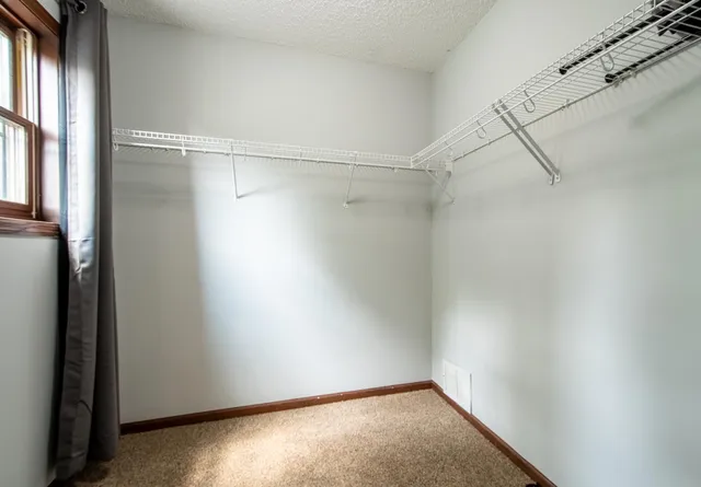 $300,000 | 3921 36th Avenue North, Robbinsdale, MN 55422