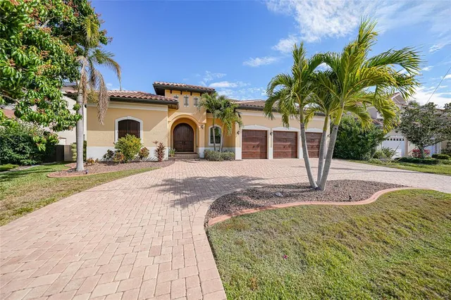 $1,900,000 | 166 Hibiscus Drive, Punta Gorda, FL 33950