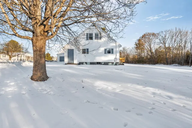 $348,400 | 119 Curtis Street, Pittsfield, ME 04967