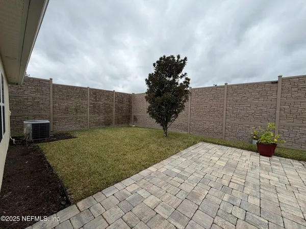 $2,100 | 7292 Claremont Creek Drive, Jacksonville, FL 32222
