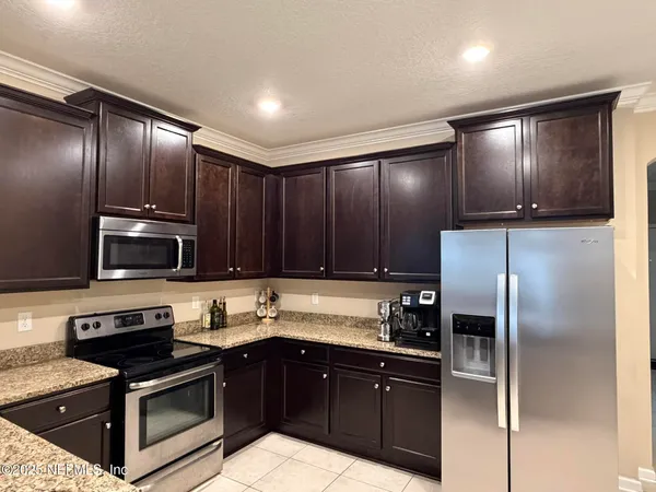 $2,100 | 7292 Claremont Creek Drive, Jacksonville, FL 32222