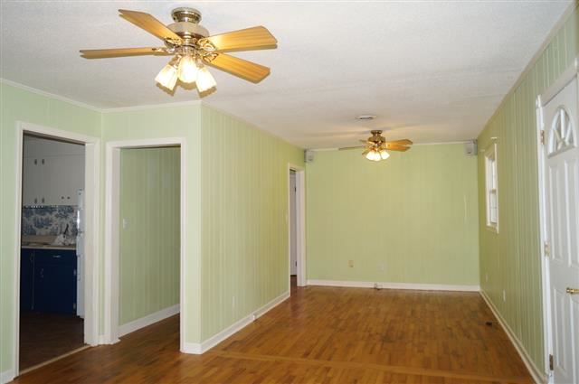 411 Cherry Street Pendleton, SC 29670 - Photo 3 of 17