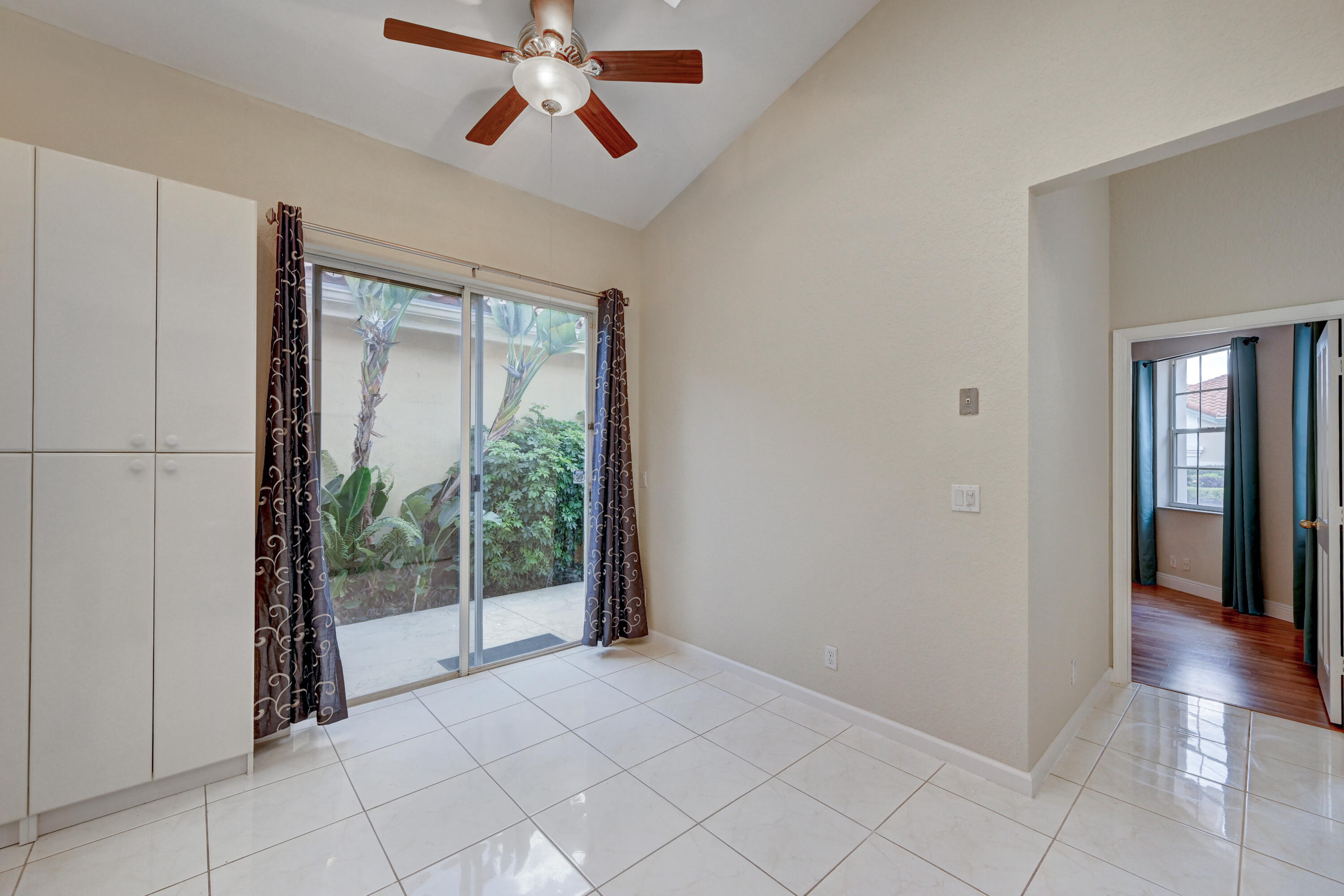 6223 Northwest 24th Street Boca Raton, FL 33434 - Photo 11 of 50 Kitchen