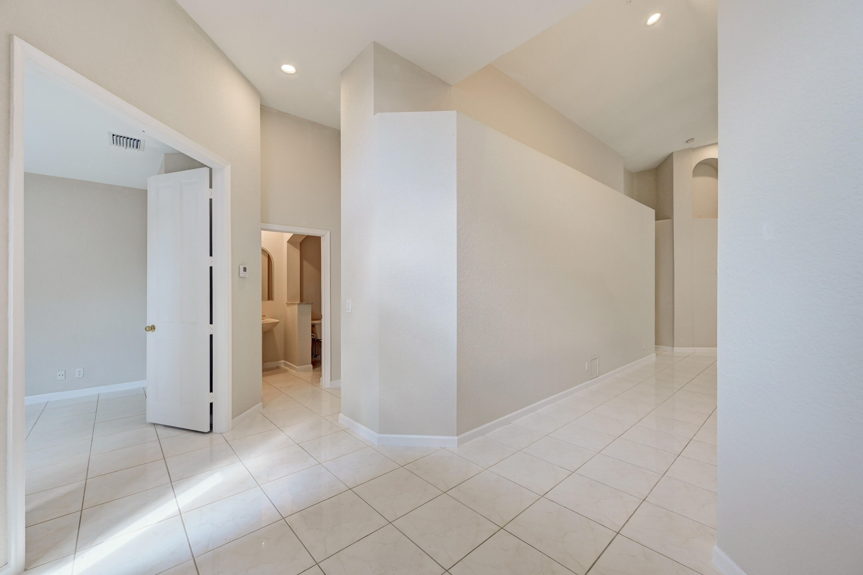 6223 Northwest 24th Street Boca Raton, FL 33434 - Photo 4 of 50 Hallway