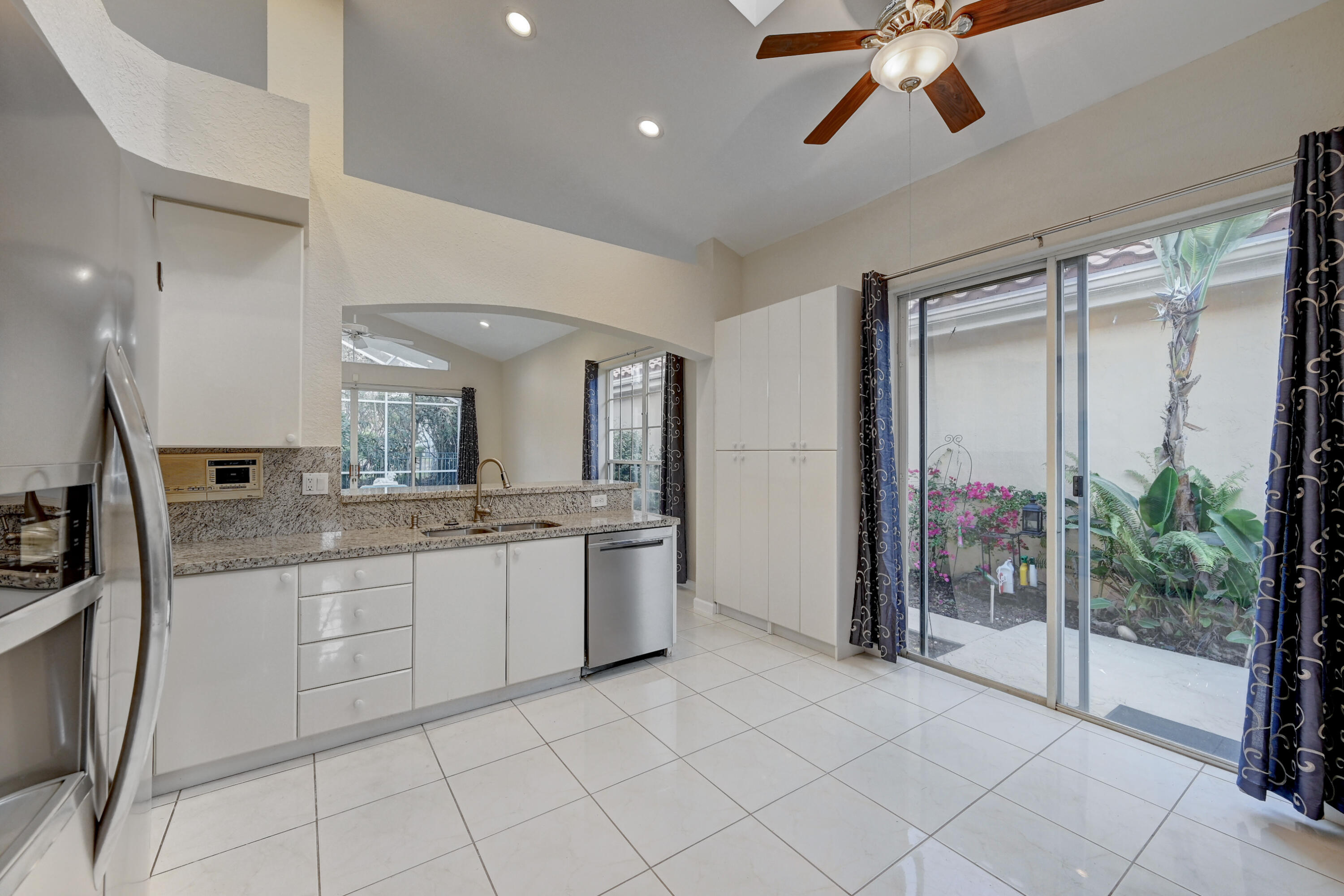 6223 Northwest 24th Street Boca Raton, FL 33434 - Photo 9 of 50 Kichen