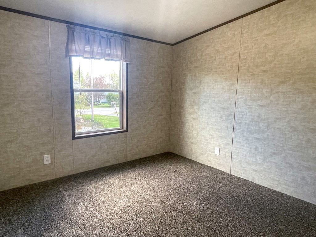 155 Bradford Road Plattsburgh, NY 12901 - Photo 17 of 23 Gallery Image 17