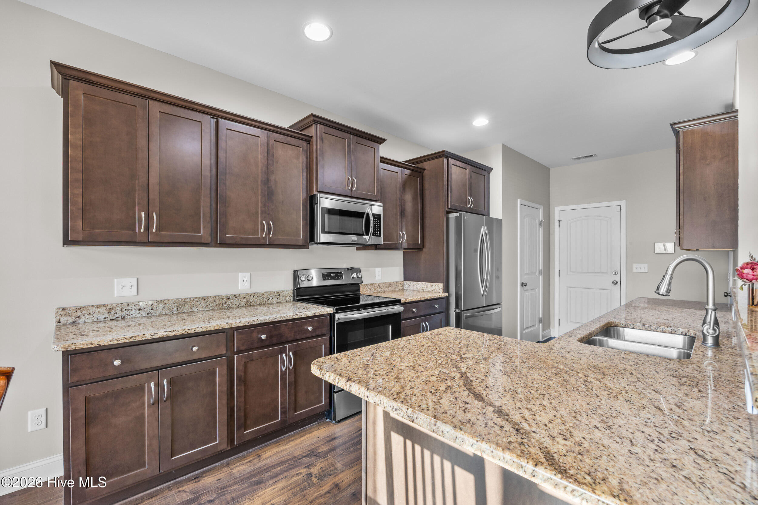 1164 Slater Way Leland, NC 28451 - Photo 10 of 36 23_kitchen