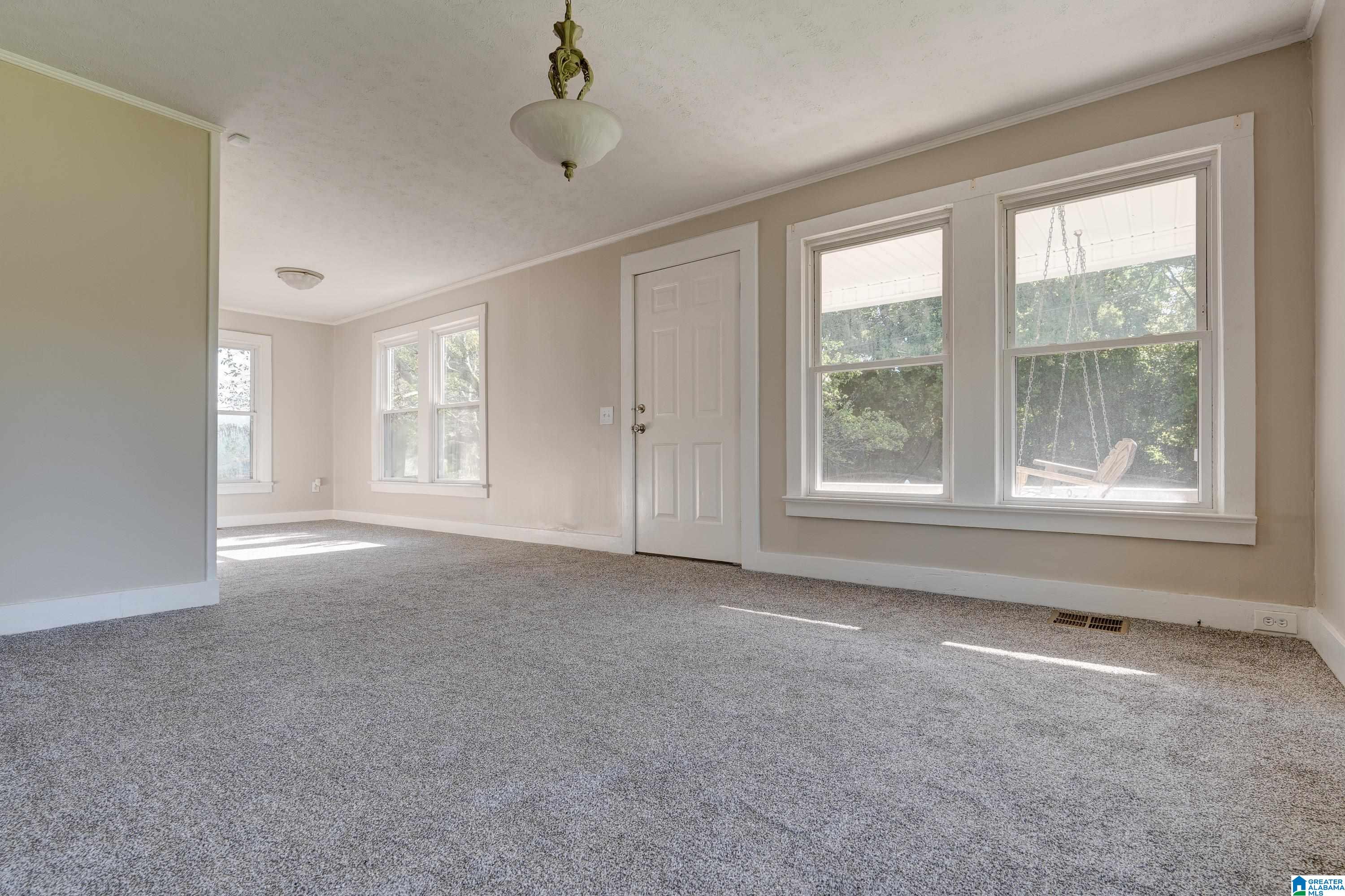 1736 Linden Street Leeds, AL 35094 - Photo 5 of 30