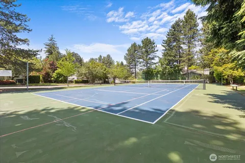 $875,000 | 6631 114th Avenue Southeast, Bellevue, WA 98006