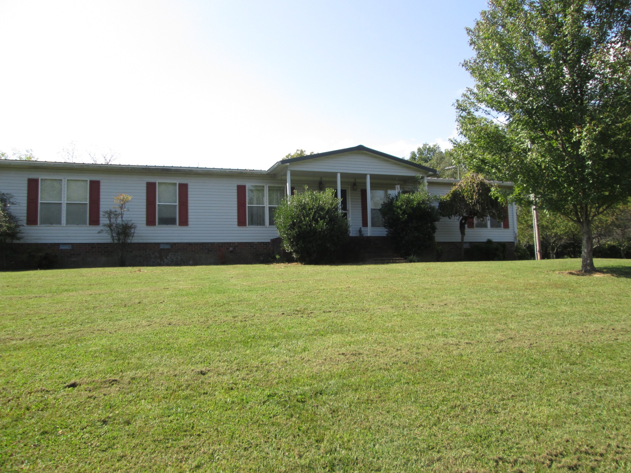 2300 Callis Road Lebanon, TN 37090 - Photo 1 of 21 a front view of a house with a yard