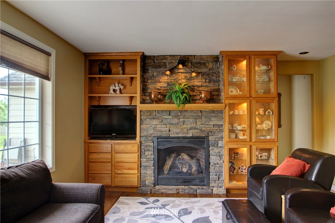 22397 Bulson Road Mount Vernon, WA 98274 - Photo 6 of 25 Gallery Image 6