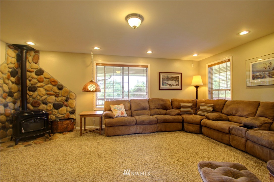 22397 Bulson Road Mount Vernon, WA 98274 - Photo 10 of 25 Gallery Image 10