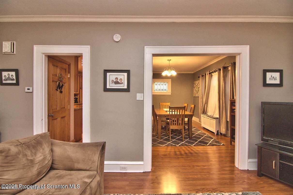 2333 Adams Avenue Scranton, PA 18509 - Photo 9 of 40 9