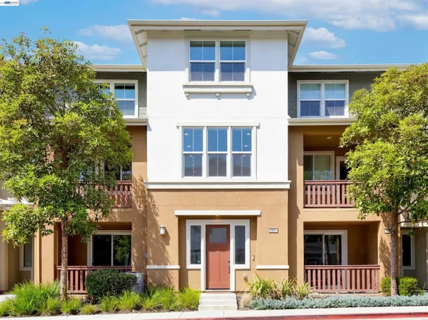 $999,998 | 5569 Azalea Way, Newark, CA 94560