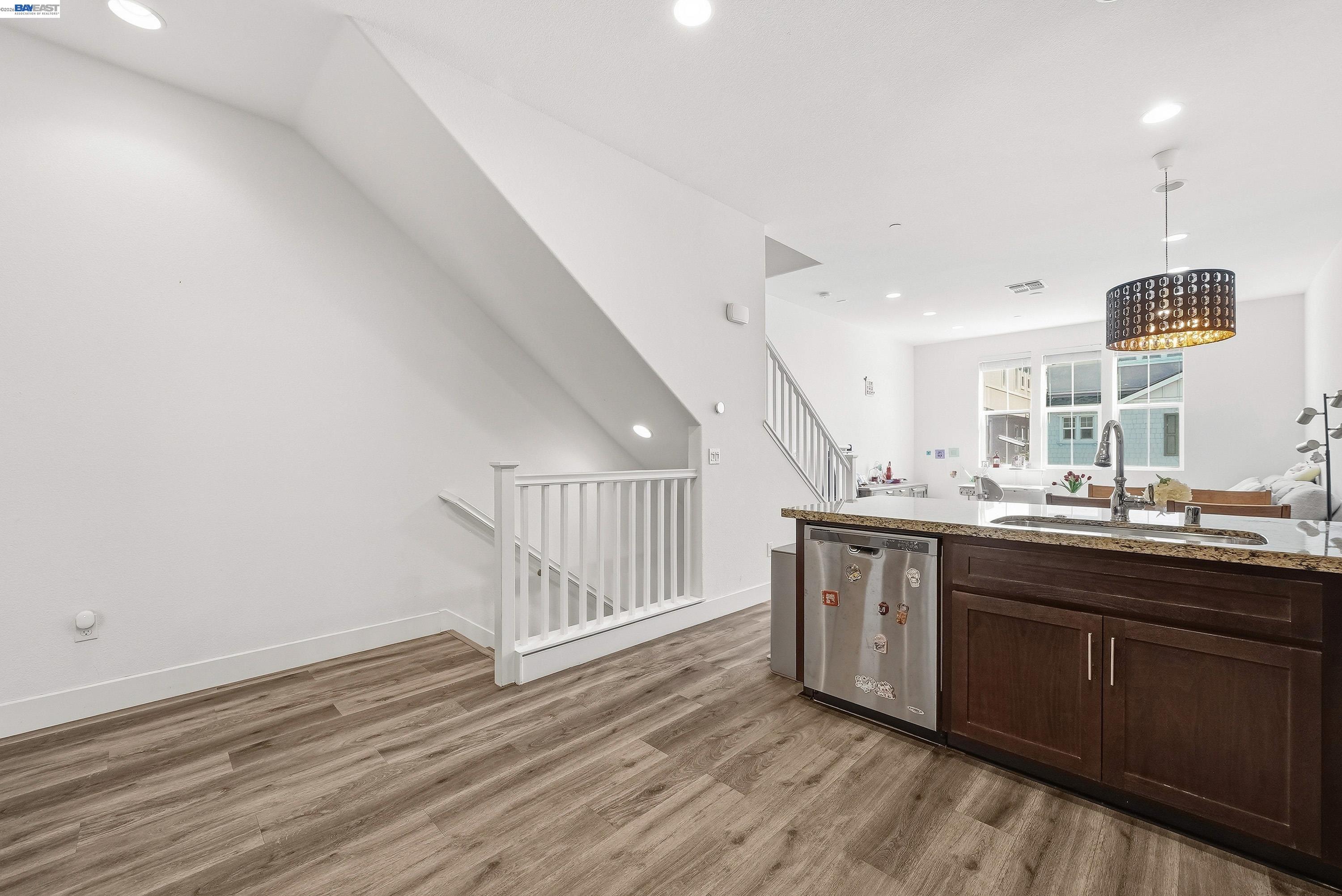 5569 Azalea Way Newark, CA 94560 - Photo 14 of 38