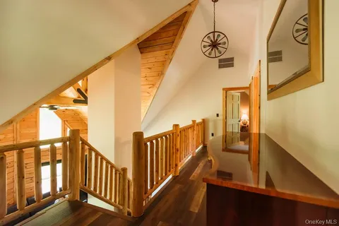 $895,000 | 76 Woodlands Trail, Clinton Corners, NY 12514