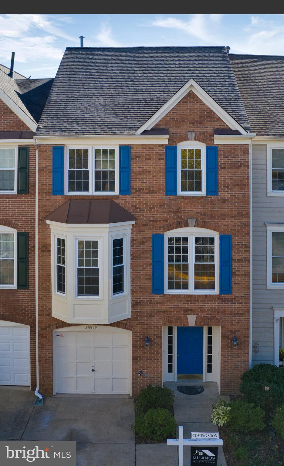 25549 Fretton Square South Riding, VA 20152 - Photo 1 of 33 Gallery Image 1