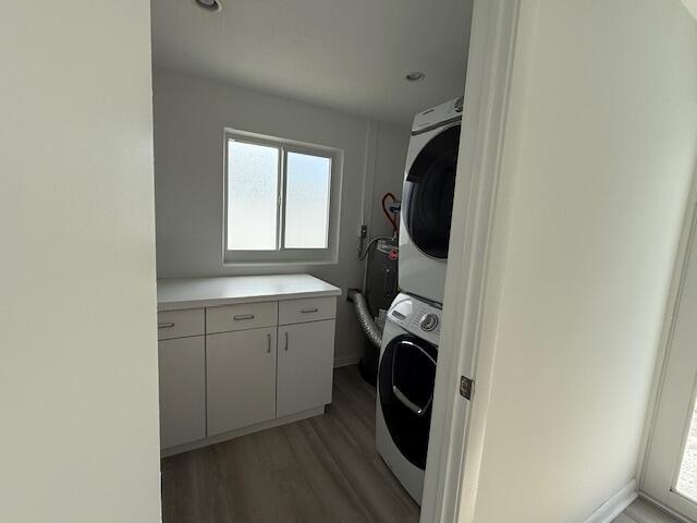 28 Southwest 9th Avenue Boca Raton, FL 33486 - Photo 8 of 16 a utility room with sink dryer and washer