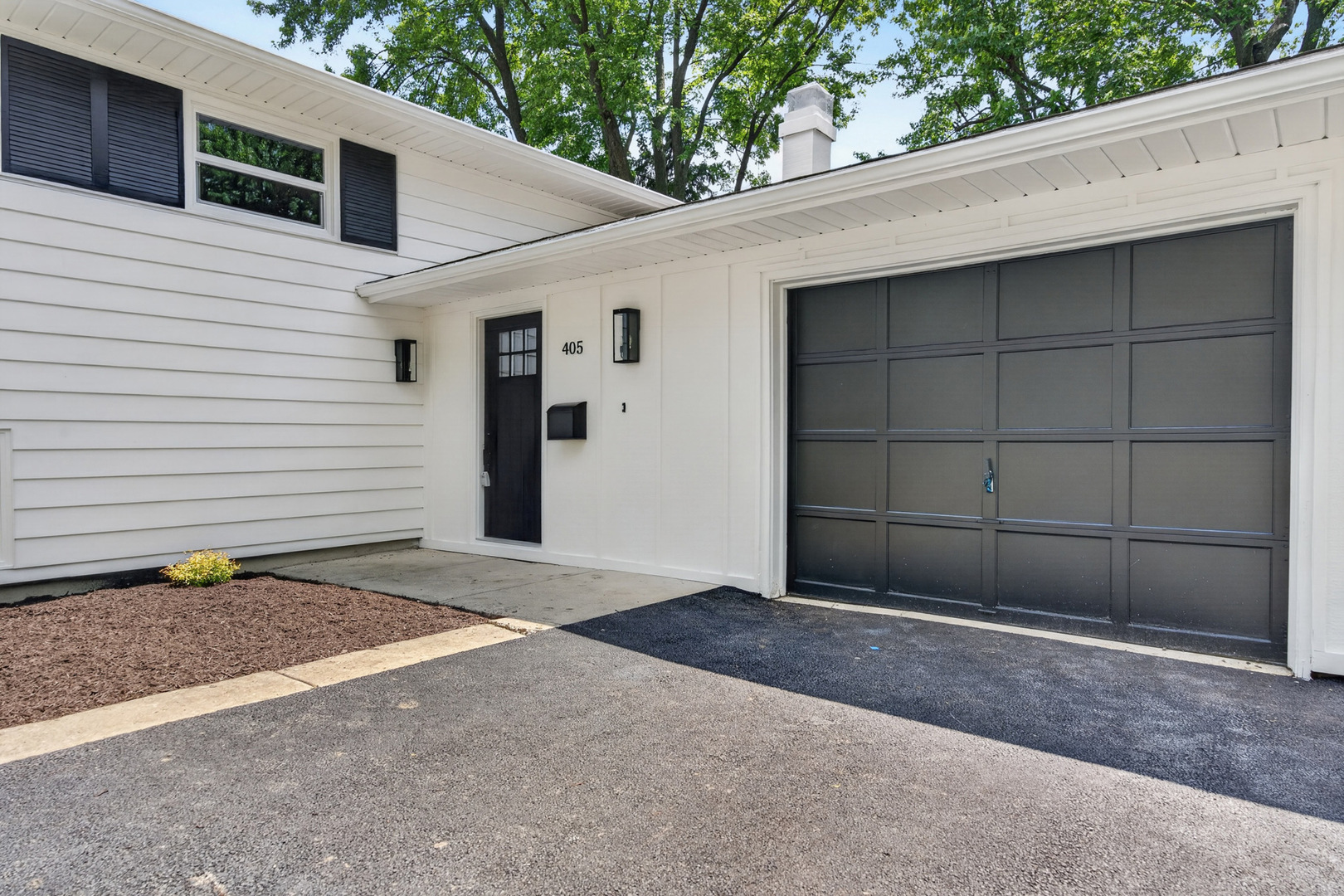 405 West Newport Road Hoffman Estates, IL 60169 - Photo 3 of 30