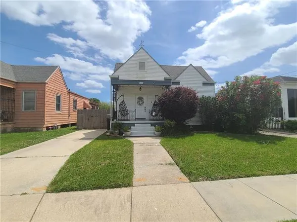 $2,137 | 1920 Brutus Street, New Orleans, LA 70122