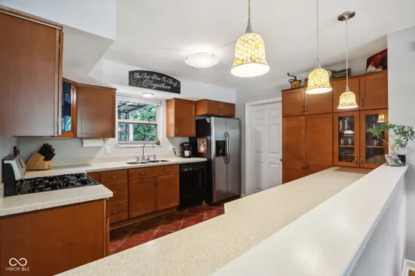 $320,000 | 7733 East 75th Street, Indianapolis, IN 46256