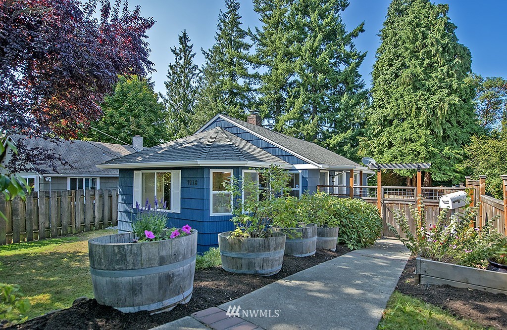 4118 Southwest Austin Street Seattle, WA 98136 - Photo 1 of 25 Gallery Image 1