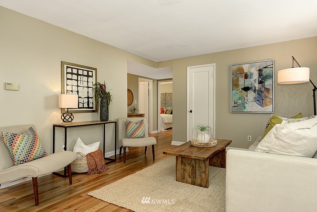 4118 Southwest Austin Street Seattle, WA 98136 - Photo 2 of 25 Gallery Image 2