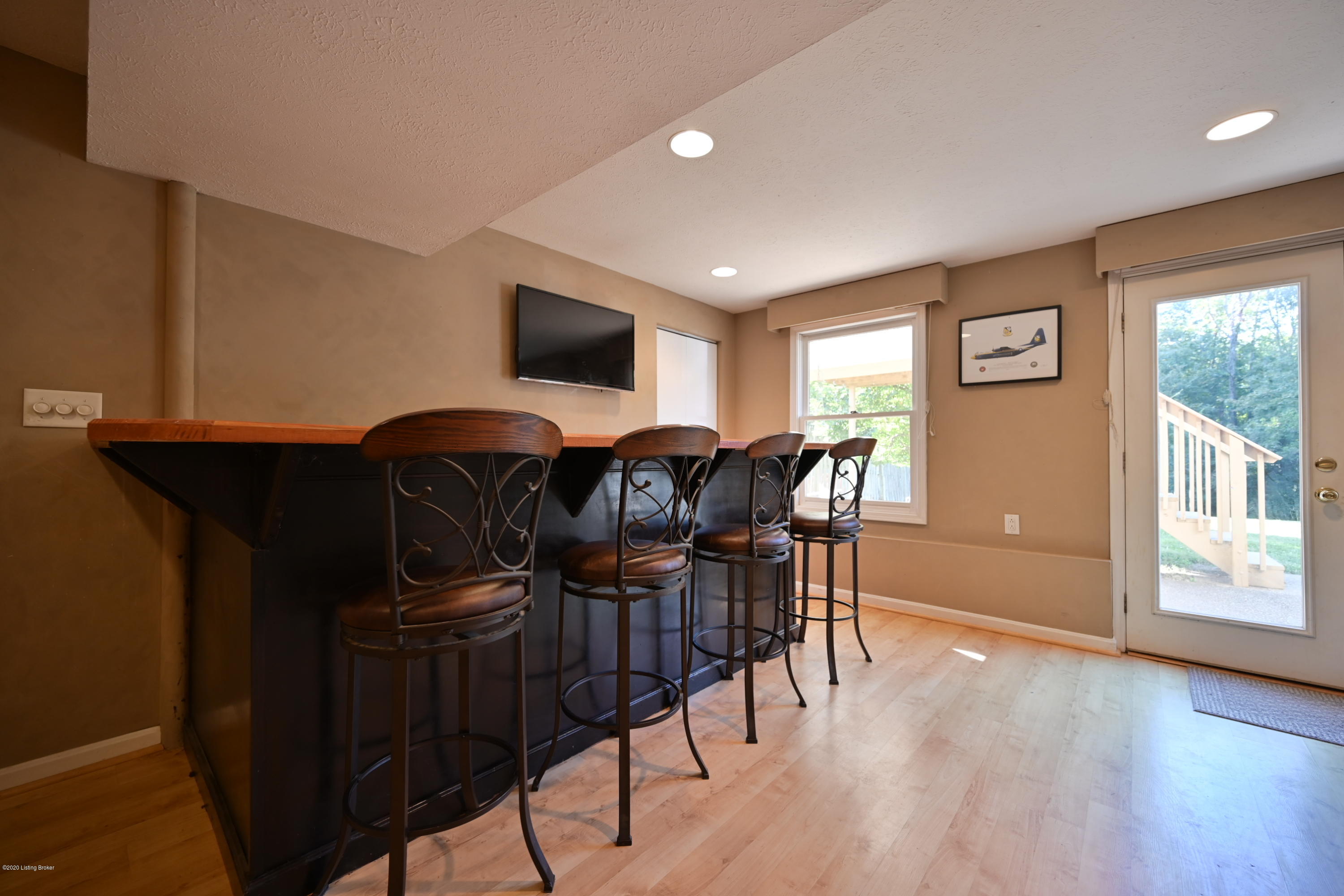 7110 Ridge Creek Road Louisville, KY 40291 - Photo 25 of 41 5F8C4BB5-BAF0-4DA0-BADE-B7553EBCFF62