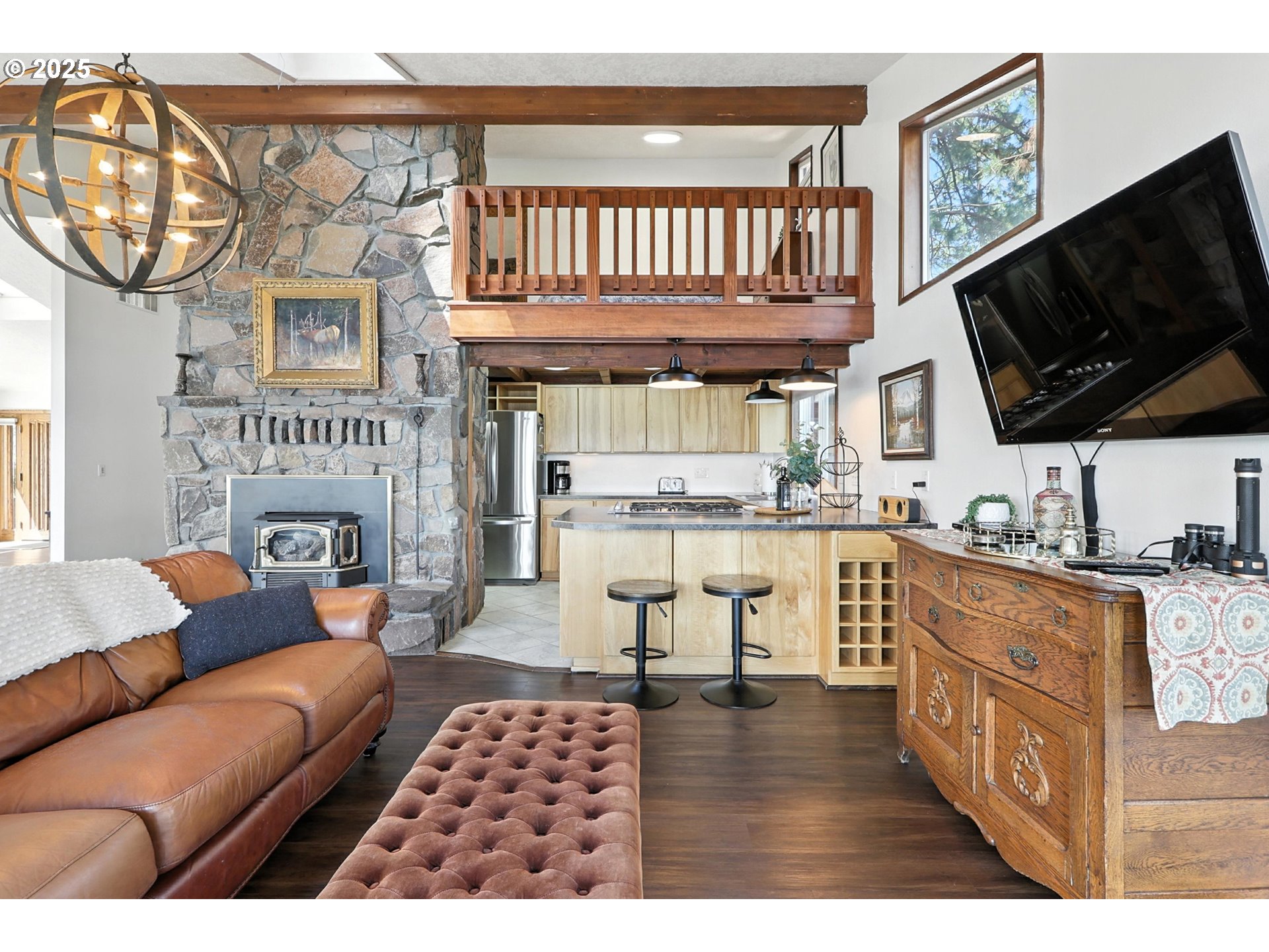 112 North Sentosa Lake Road Tygh Valley, OR 97063 - Photo 11 of 47 Gallery Image 11