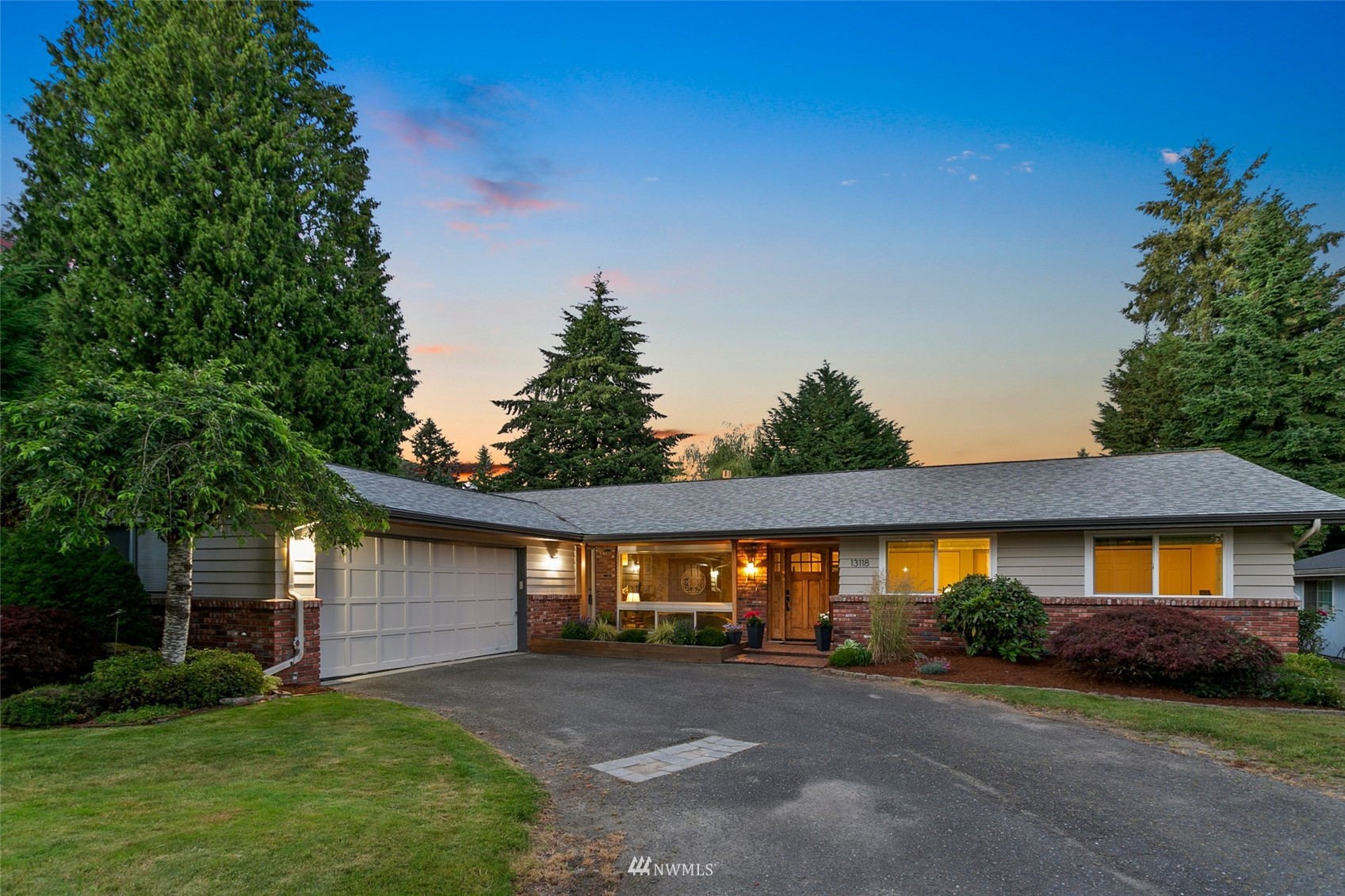 13118 158th Avenue Southeast Renton, WA 98059 - Photo 1 of 40 Gallery Image 1