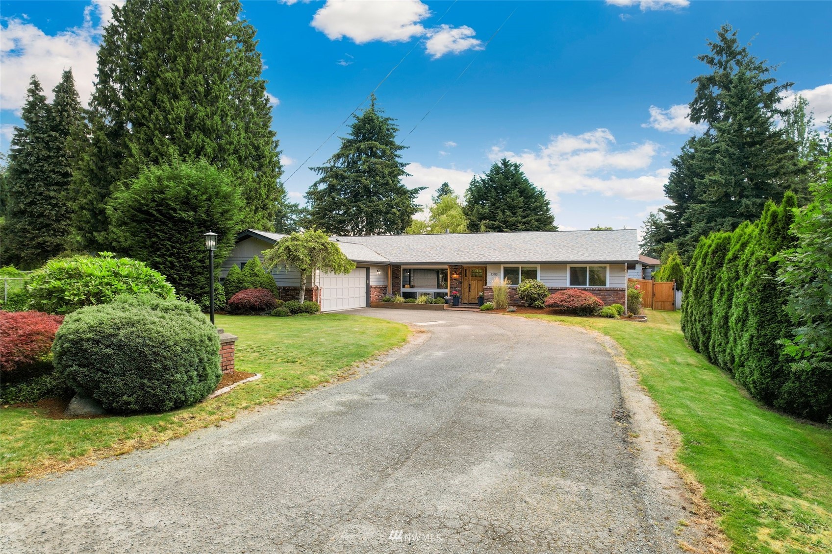 13118 158th Avenue Southeast Renton, WA 98059 - Photo 2 of 40 Gallery Image 2