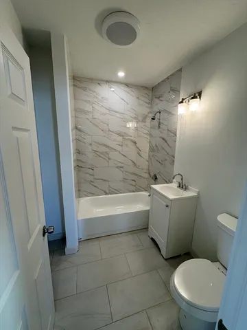 $2,100 | 213 Mechanic Street, Unit 2, Leominster, MA 01453