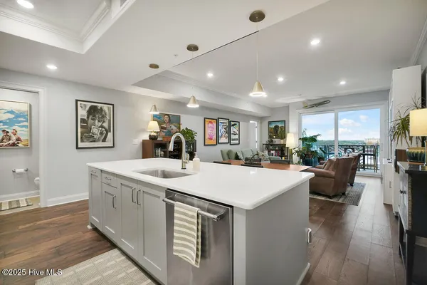 $829,000 | 240 North Water Street, Unit 1154, Wilmington, NC 28401