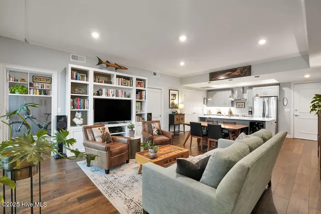 $849,000 | 240 North Water Street, Unit 1154, Wilmington, NC 28401