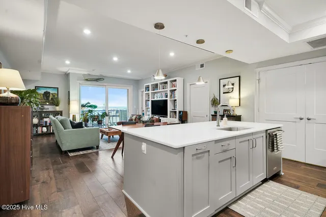 $849,000 | 240 North Water Street, Unit 1154, Wilmington, NC 28401