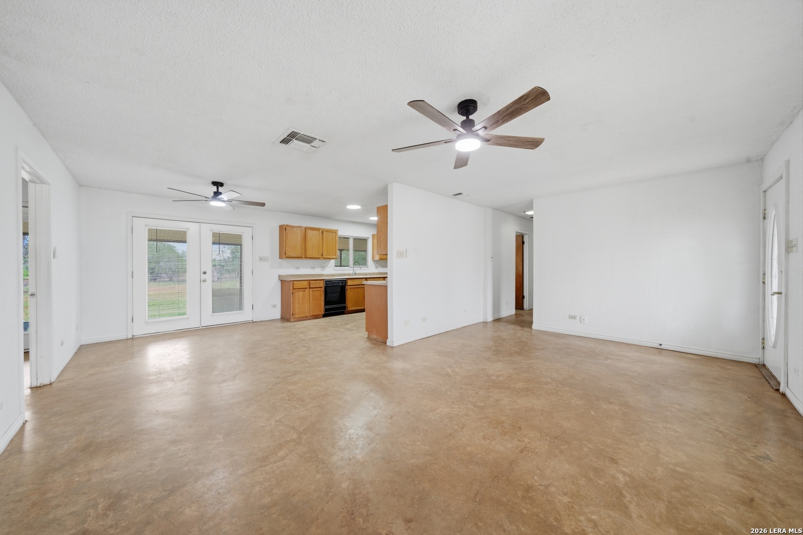 144 Oak Park Road Adkins, TX 78101 - Photo 4 of 25