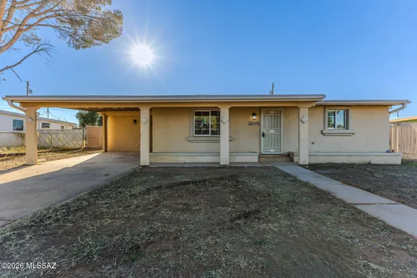 $209,900 | 205 3rd Street, Huachuca City, AZ 85616