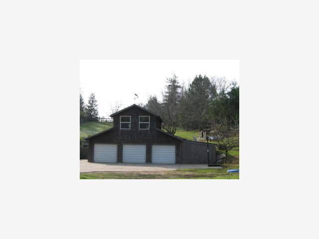 25400 Adams Road Los Gatos, CA 95033 - Photo 4 of 5 Gallery Image 4