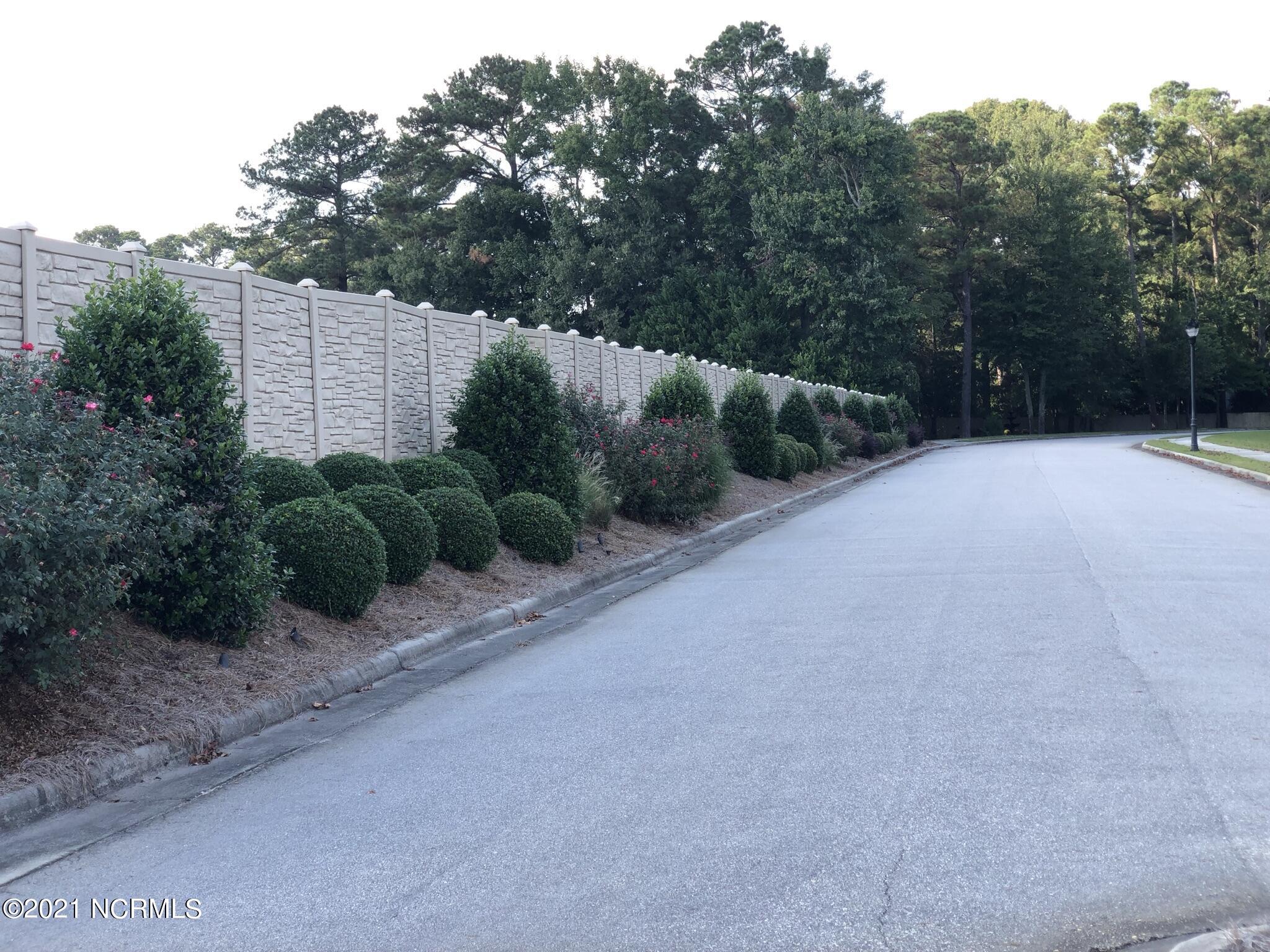 117 Village Circle Clinton, NC 28328 - Photo 4 of 11 Entrance